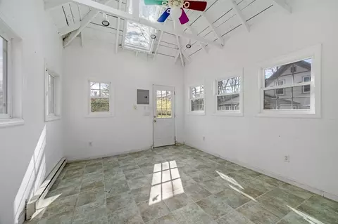 Bedroom - 121 Leonard St, Gloucester, MA 01930 photo 3 of 3