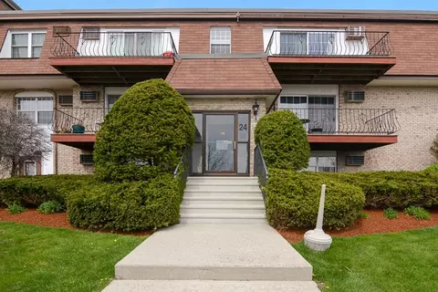 24 Williamsburg Ct #22, Shrewsbury, MA 01545