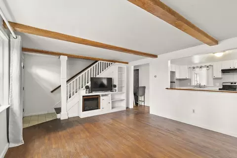 Living - 18 Linwood Ave, Wareham, MA 02571 photo 2 of 3