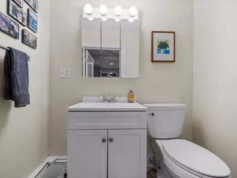 Bath - 130 Beverly Rd, Brookline, MA 02467 photo 3 of 3