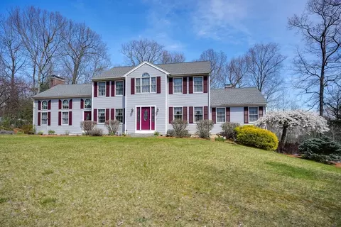 1 Bush Rd, Hudson, MA 01749