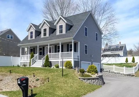 75 Greenough St, Haverhill, MA 01832