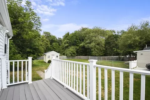 Exterior - 15 Bardsley St, Acushnet, MA 02743 photo 7 of 8