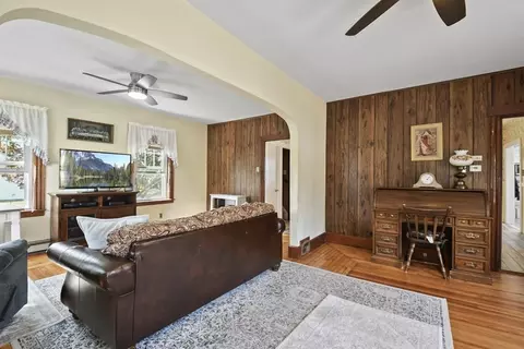 Living - 15 Bardsley St, Acushnet, MA 02743 photo 3 of 7