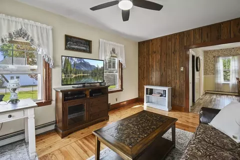 Living - 15 Bardsley St, Acushnet, MA 02743 photo 4 of 7