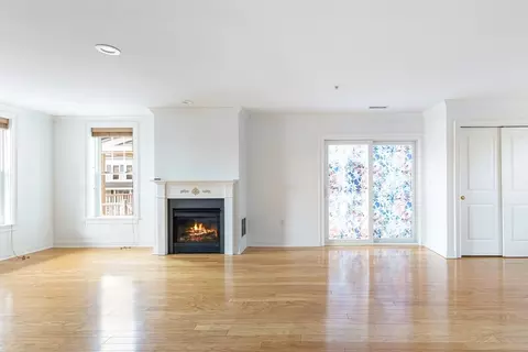 Living - 10 Honora Ct #10, Bourne, MA 02532 photo 3 of 3