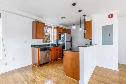 Kitchen - 10 Honora Ct #10, Bourne, MA 02532 photo 2 of 3
