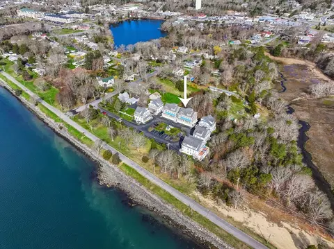 View/Area - 10 Honora Ct #10, Bourne, MA 02532 photo 6 of 9