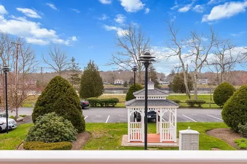 Exterior - 10 Honora Ct #10, Bourne, MA 02532 photo 5 of 5