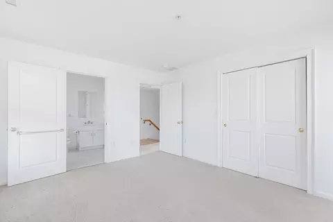 Bedroom - 10 Honora Ct #10, Bourne, MA 02532 photo 5 of 6