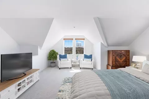 Bedroom - 10 Honora Ct #10, Bourne, MA 02532 photo 1 of 6
