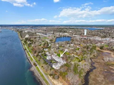 View/Area - 10 Honora Ct #10, Bourne, MA 02532 photo 5 of 9