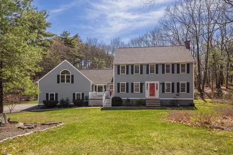 135 Tenney St, Georgetown, MA 01833