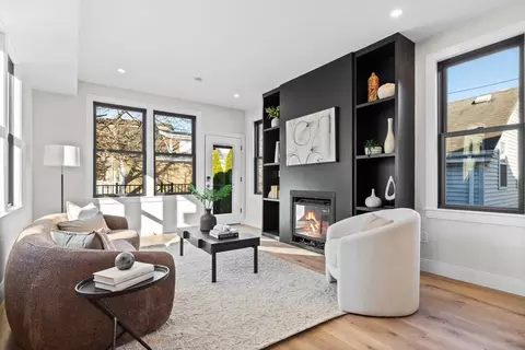105 Beacon St #2, Somerville, MA 02143