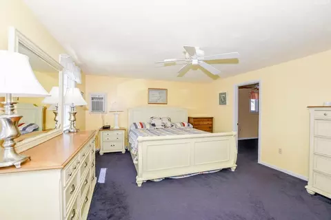 Bedroom - 1 Glen Ave, Wareham, MA 02571 photo 8 of 12