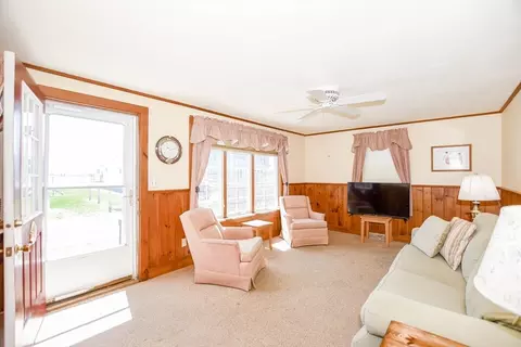 Bedroom - 1 Glen Ave, Wareham, MA 02571 photo 2 of 12