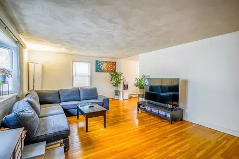 25 Parsons St #25, Newton, MA 02460