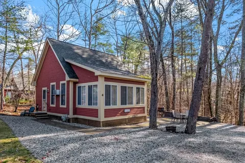 4 Acorn Ln #4, Westford, MA 01886