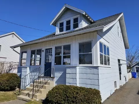 Exterior - 15 Glenham St, Springfield, MA 01104 photo 3 of 5