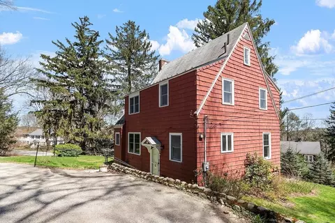 Exterior - 72 Morningside Rd, Worcester, MA 01602 photo 6 of 7