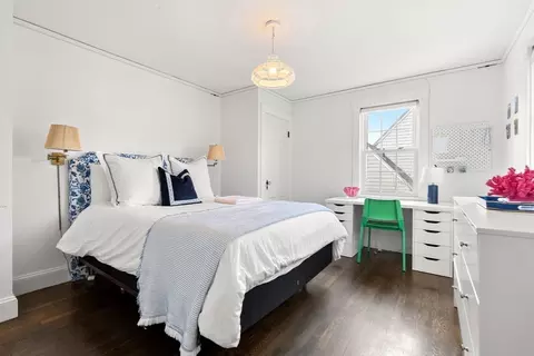 Bedroom - 28 Rose Ave, Marblehead, MA 01945 photo 5 of 7