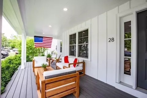Exterior - 28 Rose Ave, Marblehead, MA 01945 photo 2 of 5