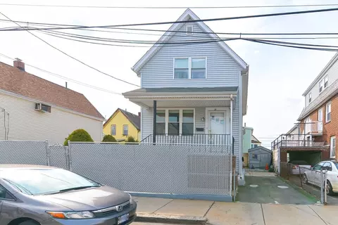 12 Montrose St, Everett, MA 02149