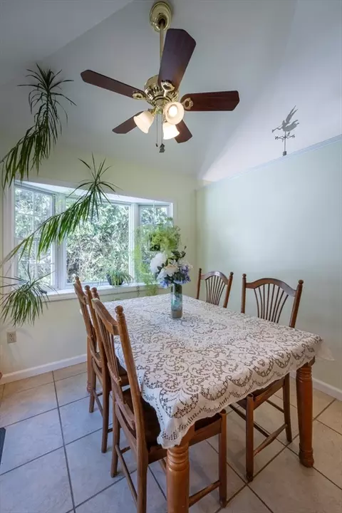 Dining - 7 Beechwood Ave, Easthampton, MA 01027 photo 2 of 3