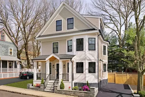 81 Lowell St, Somerville, MA 02143