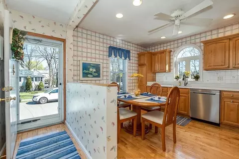 Dining - 34 Barrows St, Dedham, MA 02026 photo 1 of 7