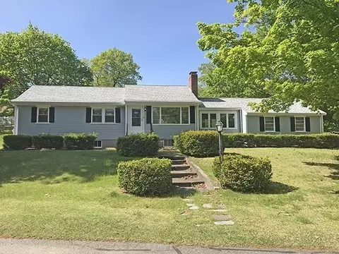 37 Catherine Ave, Reading, MA 01867