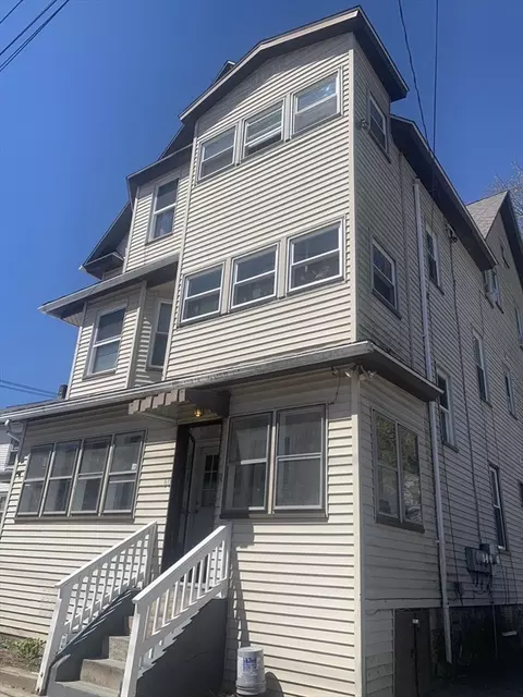 58 Chapin St, Southbridge, MA 01550