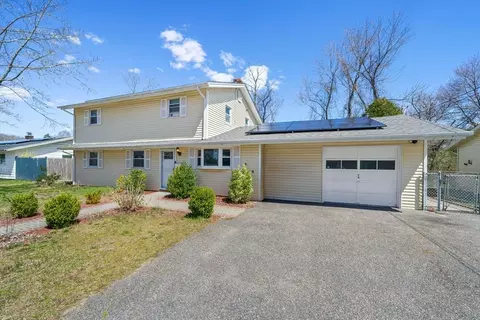 Exterior - 15 Mcdevitt Rd, Randolph, MA 02368 photo 3 of 6