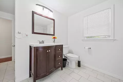 Bath - 15 Mcdevitt Rd, Randolph, MA 02368 photo 3 of 3