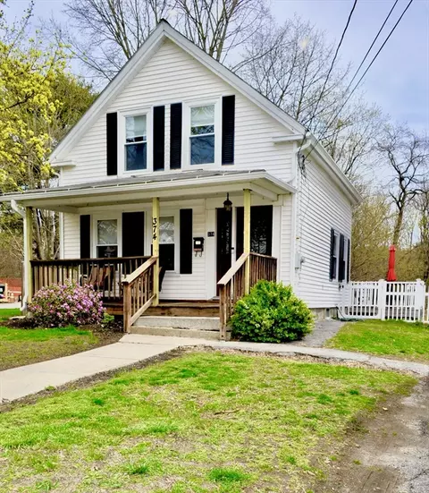 374 Main St, Oxford, MA 01540