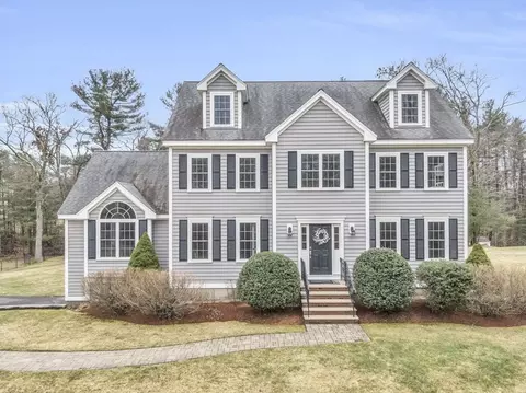 252 Gray St, North Andover, MA 01845