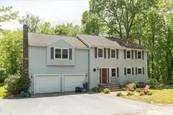 8 Dix Rd, North Reading, MA 01864