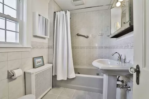 Bath - 1106 Brook Rd, Milton, MA 02186 photo 3 of 3