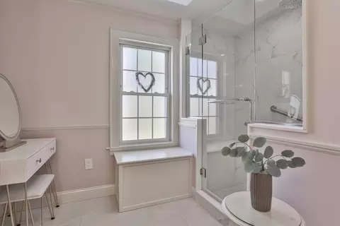 Bath - 1106 Brook Rd, Milton, MA 02186 photo 1 of 3