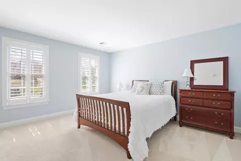 Bedroom - 8 Deer Path, Natick, MA 01760 photo 3 of 4