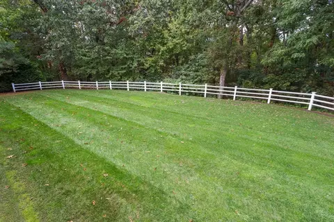 Exterior - 8 Deer Path, Natick, MA 01760 photo 7 of 10