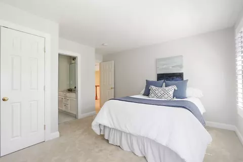 Bedroom - 8 Deer Path, Natick, MA 01760 photo 2 of 4
