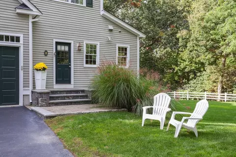 Exterior - 8 Deer Path, Natick, MA 01760 photo 5 of 10