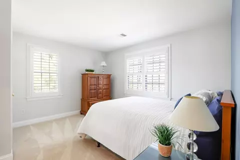 Bedroom - 8 Deer Path, Natick, MA 01760 photo 4 of 4