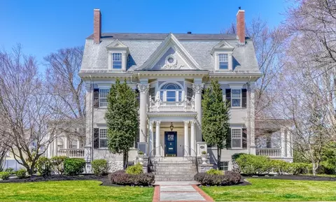 142 Emerson St, Melrose, MA 02176