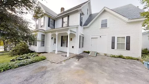 109 Methuen St, Lowell, MA 01850