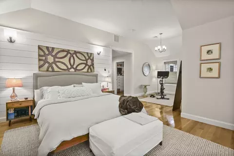 Bedroom - 228 Marked Tree Rd, Needham, MA 02492 photo 5 of 5