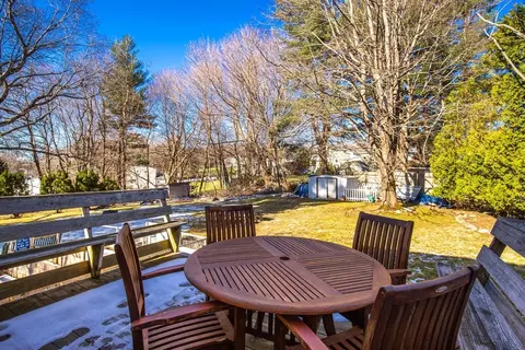 Exterior - 15 Carter Rd, Worcester, MA 01609 photo 2 of 5