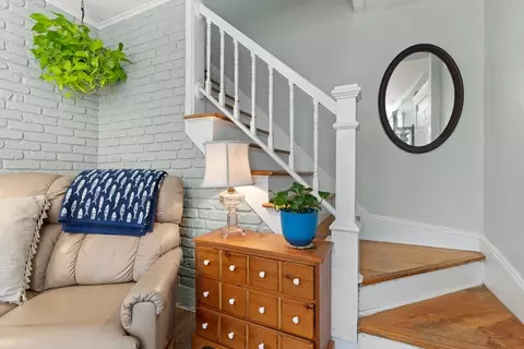 Entry Way - 15 Carter Rd, Worcester, MA 01609 photo 1 of 1