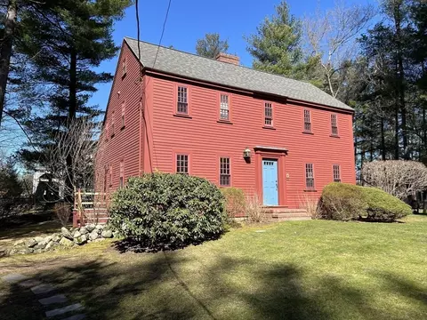 Exterior - 64 Colonial Dr, Reading, MA 01867 photo 4 of 6